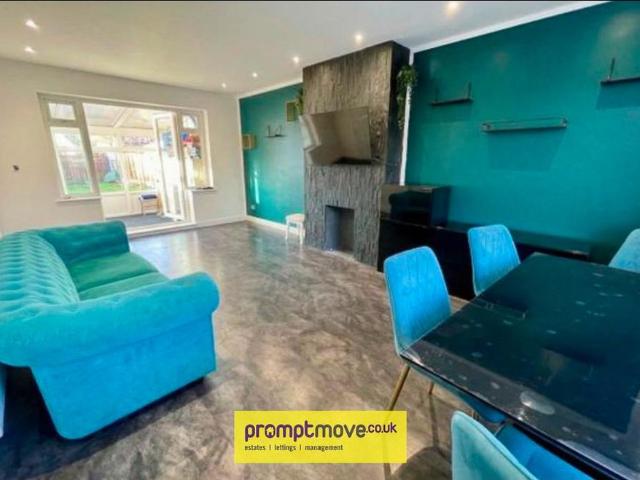 3 bedroom semi detached house to rent