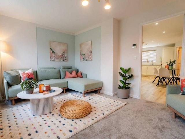 3 bedroom semi detached house to rent