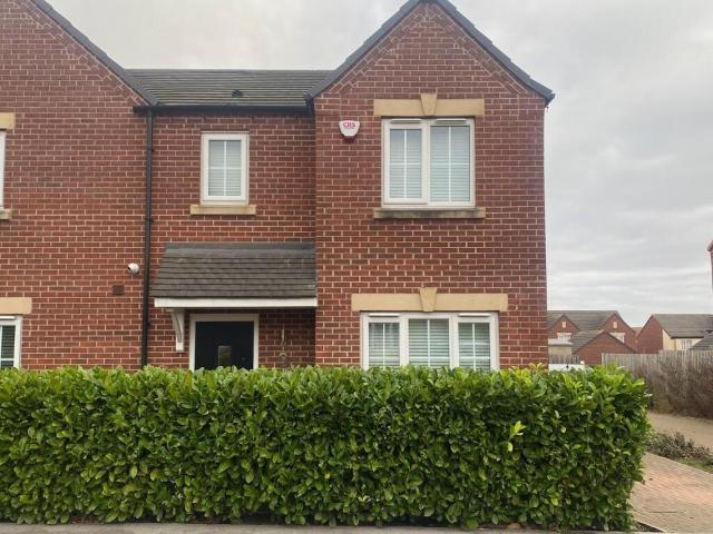 3 bedroom semi detached house to rent