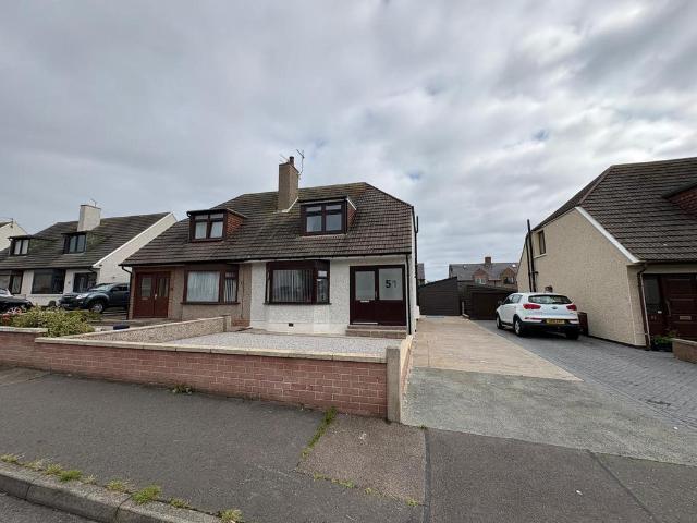 3 bedroom semi detached house to rent