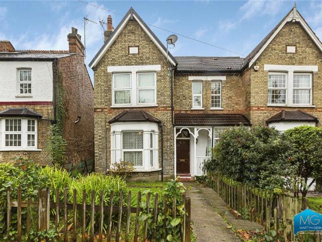 3 bedroom semi detached house to rent