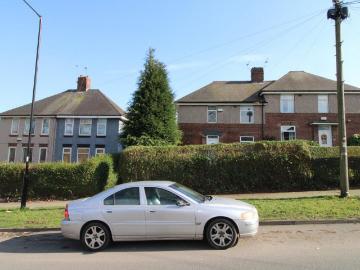 3 bedroom semi detached house to rent