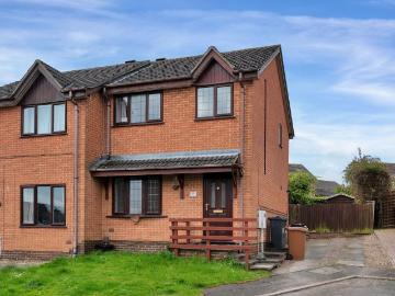 3 bedroom semi detached house to rent