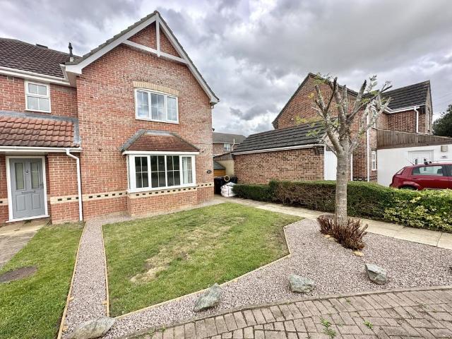 3 bedroom semi detached house to rent