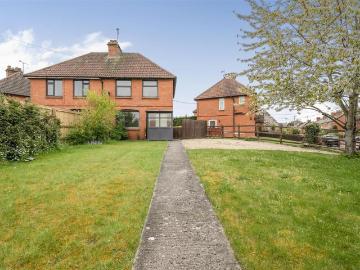 House to rent in SN11 - Garden