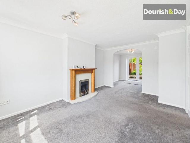 3 bedroom semi detached house to rent