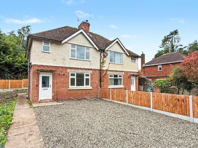 3 bedroom semi detached house to rent