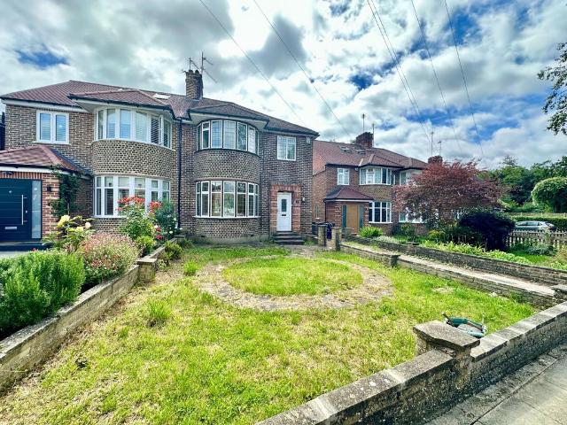 3 bedroom semi detached house to rent
