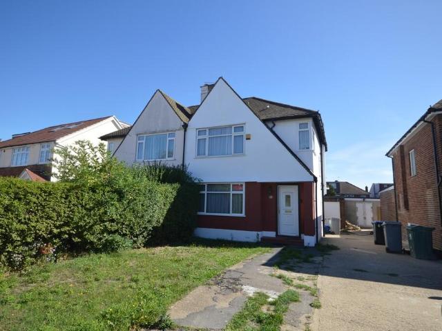3 bedroom semi detached house to rent
