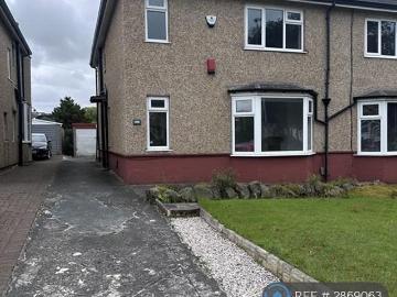 3 bedroom semi detached house to rent