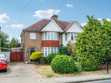 3 bedroom semi detached house to rent