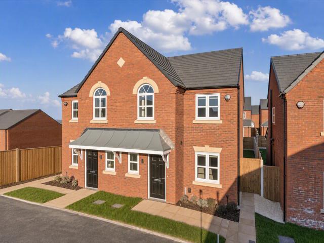 3 bedroom semi detached house to rent