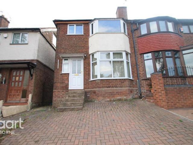 3 bedroom semi detached house to rent