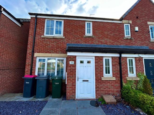3 bedroom semi detached house to rent