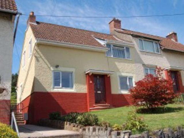 3 bedroom semi detached house to rent