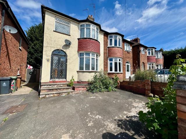 3 bedroom semi detached house to rent