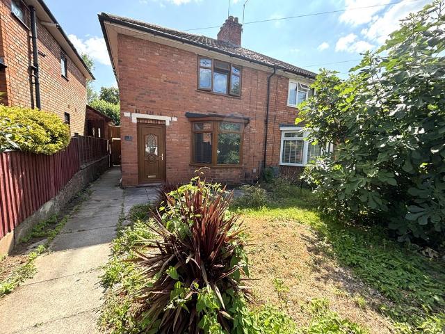 3 bedroom semi detached house to rent