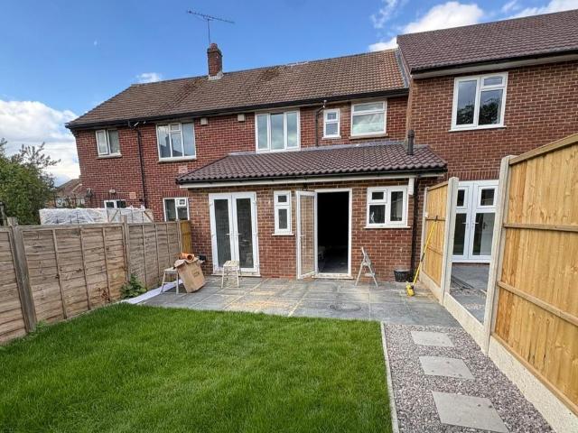 3 bedroom semi detached house to rent
