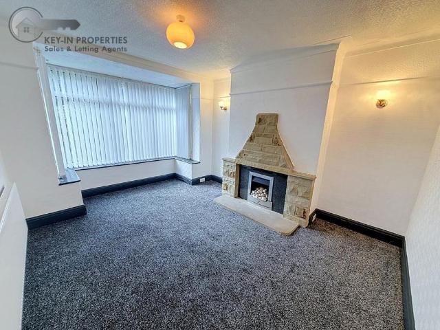 3 bedroom semi detached house to rent