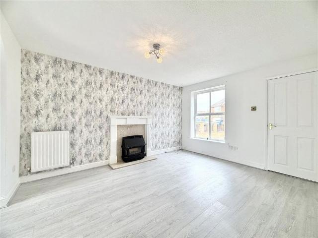 3 bedroom detached house to rent