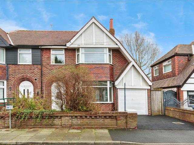 3 bedroom semi detached house to rent
