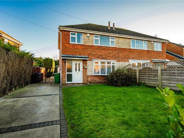 3 bedroom semi detached house to rent