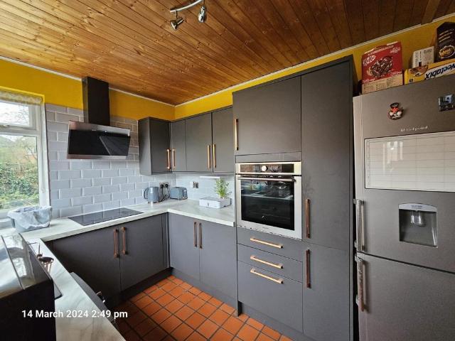 3 bedroom semi detached house to rent