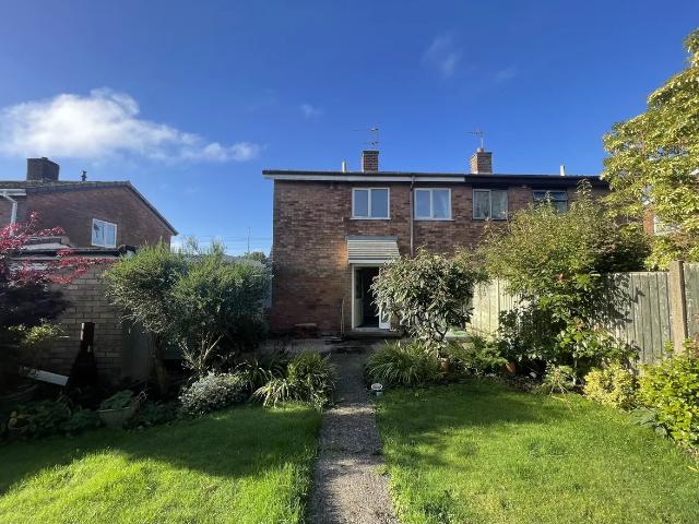 3 bedroom semi detached house to rent