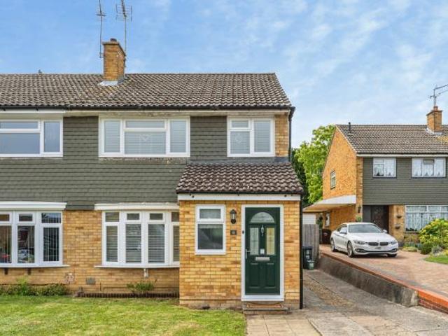 3 bedroom semi detached house to rent