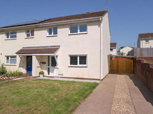 3 bedroom semi detached house to rent