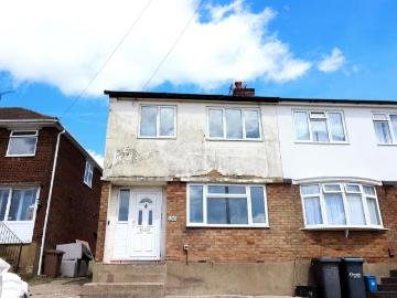 3 bedroom semi detached house to rent