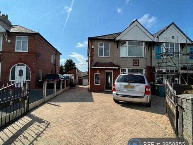 3 bedroom semi detached house to rent