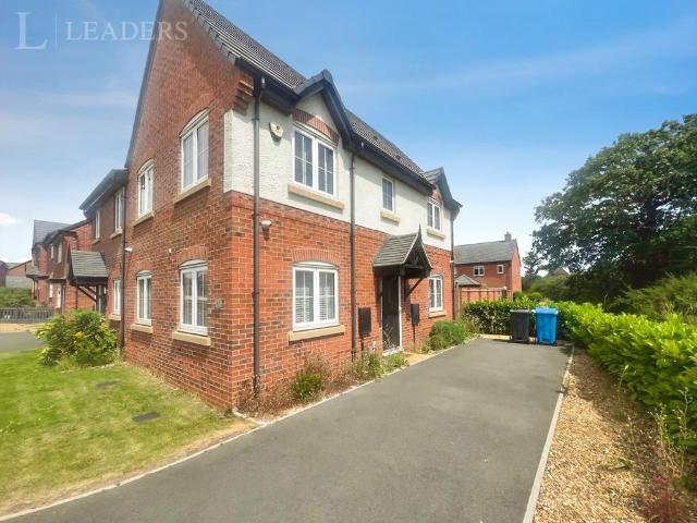 3 bedroom semi detached house to rent