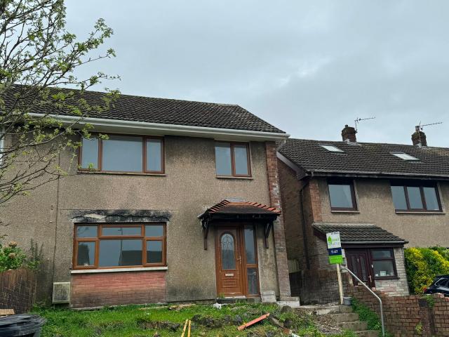 3 bedroom semi detached house to rent