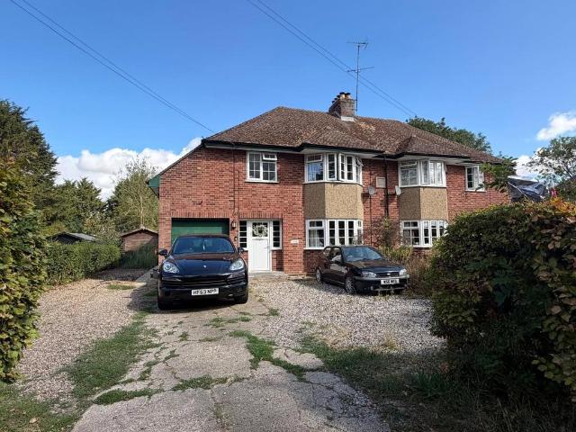 3 bedroom semi detached house to rent