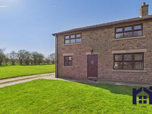 3 bedroom semi detached house to rent