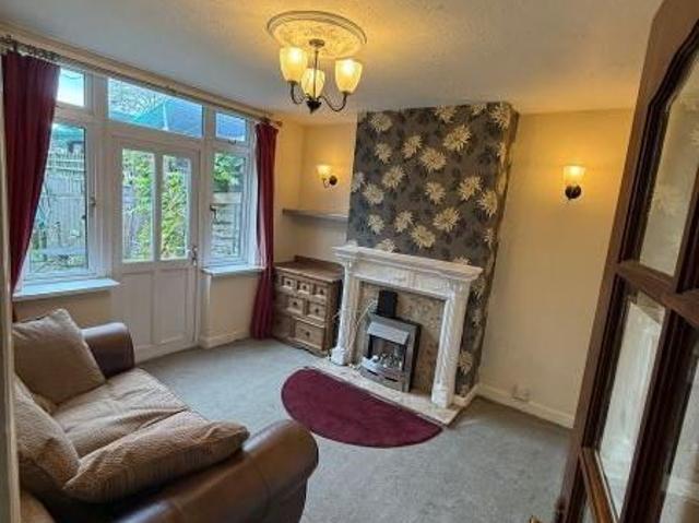 3 bedroom semi detached house to rent