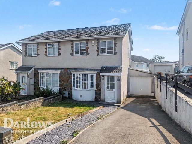 3 bedroom semi detached house to rent