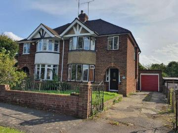 3 bedroom semi detached house to rent