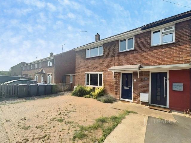 3 bedroom semi detached house to rent