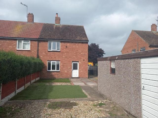 3 bedroom semi detached house to rent