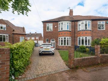 3 bedroom semi detached house to rent