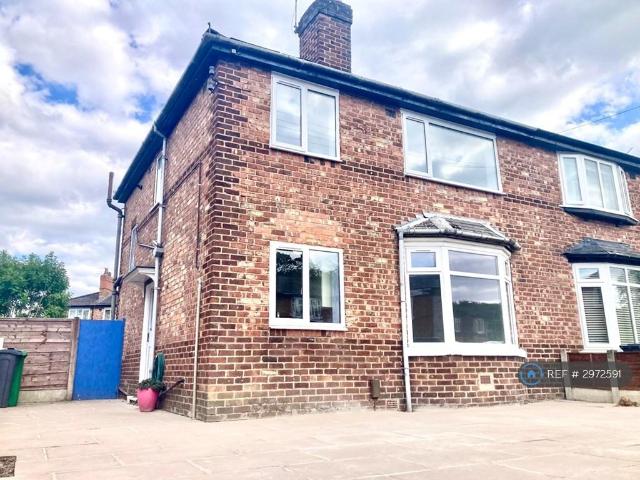 3 bedroom semi detached house to rent