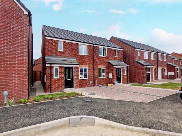 3 bedroom semi detached house to rent