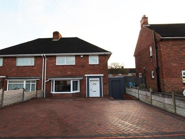 3 bedroom semi detached house to rent