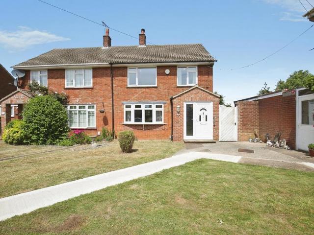 3 bedroom semi detached house to rent