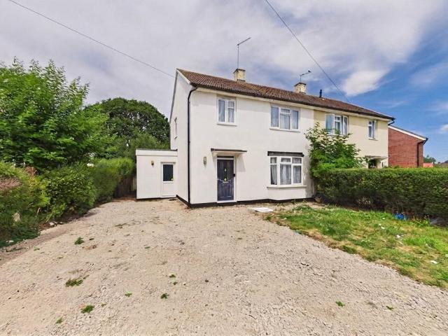 3 bedroom semi detached house to rent