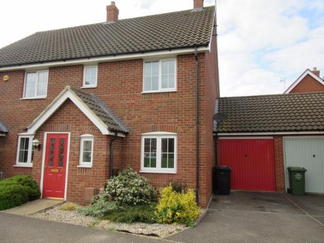 3 bedroom semi detached house to rent