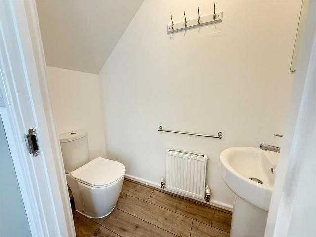 3 bedroom semi detached house to rent