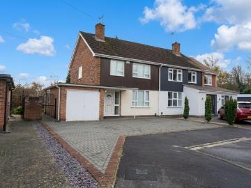 3 bedroom semi detached house to rent